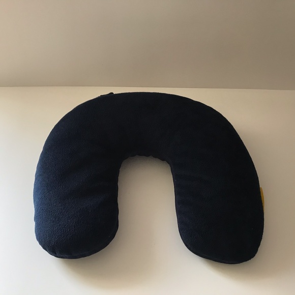 3/$25 TravelBlue Navy U-shaped Travel Neck Pillow - Picture 2 of 5